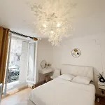 Appartement de luxe juste à côté des Champs-Élysées