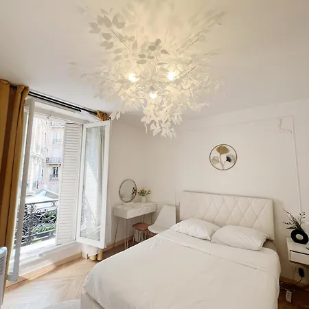 Appartamento De Luxe Juste A Cote Des Champs-elysees