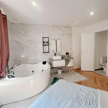 De Luxe Juste A Cote Des Champs-elysees Appartamento *